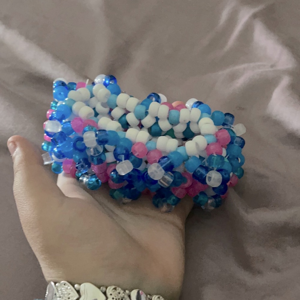 3D Kandi Cuff Blue, White and Pink 33 beads around (11 connectors 22 main beads)